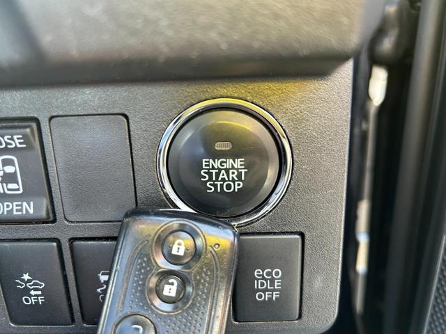 【スマートキー＆プッシュスタート】ブレーキを踏みながら、このボタンを押すだけでエンジンがかかります！鍵はポケットやカバンに入れたまま！一度使うと、もう手放せません☆