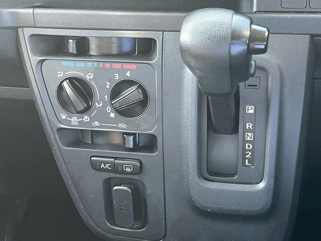 ハイゼットカーゴ ＤＸ　ＳＡＩＩＩ　禁煙車・衝突被害軽減ブレーキ・キーレスキー・アイドリングストップ・バックカメラ・ルームクリーニン（18枚目）