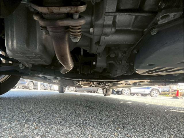 ワゴンＲ ハイブリッドＦＺ　禁煙車・ＥＴＣ・カーナビ・Ｂｌｕｅｔｏｏｔｈ・フルセグＴＶ・ＣＤ／ＤＶＤ再生・衝突被害軽減ブレーキ・シートヒーター・スマートキー＆プッシュスタート・ベンチシート・ルームクリーニング（27枚目）