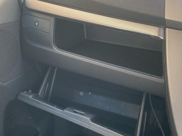 ステラ カスタムR 雹害車・禁煙車・ETC・アイドリングストップ・カーナビ・Bluetooth・フルセグTV・CD/DVD再生・スマートキー&プッシュスタート・ベンチシート・ルームクリーニング!(71枚目)