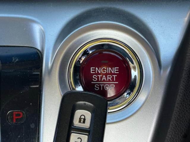 �y�X�}�[�g�L�[���v�b�V���X�^�[�g�z�u���[�L�𓥂݂Ȃ���A���̃{�^�������������ŃG���W����������܂��I���̓|�P�b�g��J�o���ɓ��ꂽ�܂܁I��x�g���ƁA����������܂���