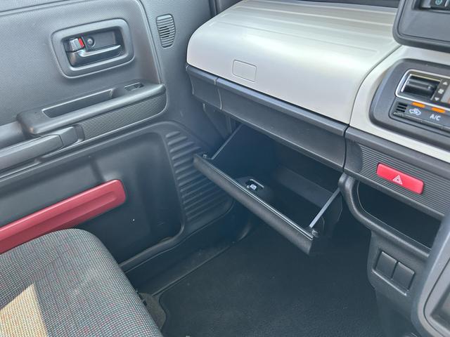 スペーシア ハイブリッドＧ　雹害車・ＥＴＣ・カーナビ・Ｂｌｕｅｔｏｏｔｈ・フルセグＴＶ・ＣＤ／ＤＶＤ再生・衝突被害軽減ブレーキ・車線逸脱防止システム・スマートキー＆プッシュスタート・ベンチシート・ルームクリーニング（24枚目）