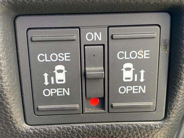 N-BOXカスタム G・Lターボホンダセンシング 雹害車・両側電動スライドドア・バックカメラ・禁煙車・ETC・衝突軽減ブレーキ・カーナビ・Bluetooth・フルセグTV・CD再生・スマートキー&プッシュスタート・ベンチシート・ルームクリーニング(10枚目)