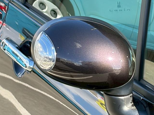 �y���q�i���z���K�̃I�[�N�V�������ō����]��������ꂽ�N���}�ł��I���ÎԂ̒��ł́A�L���C�ȂP��ł���������