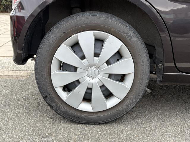 �y���q�i���z���K�̃I�[�N�V�������ō����]��������ꂽ�N���}�ł��I���ÎԂ̒��ł́A�L���C�ȂP��ł���������