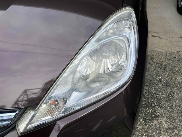 フィットハイブリッド ハイブリッド・１０ｔｈアニバーサリー　ハイブリッド　ドライブレコーダー　ＥＴＣ　バックカメラ　ナビ　ＴＶ　オートクルーズコントロール　オートライト　スマートキー　アイドリングストップ　電動格納ミラー　ＣＶＴ　盗難防止システム（17枚目）