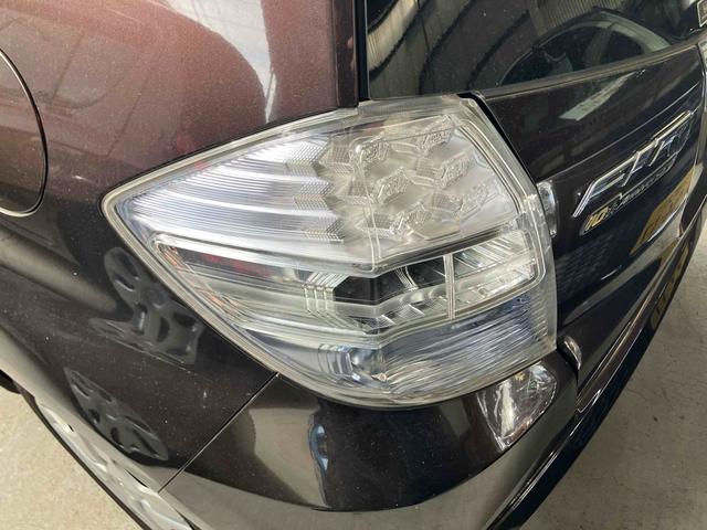 フィットハイブリッド ハイブリッド・１０ｔｈアニバーサリー　ハイブリッド　ドライブレコーダー　ＥＴＣ　バックカメラ　ナビ　ＴＶ　オートクルーズコントロール　オートライト　スマートキー　アイドリングストップ　電動格納ミラー　ＣＶＴ　盗難防止システム（18枚目）