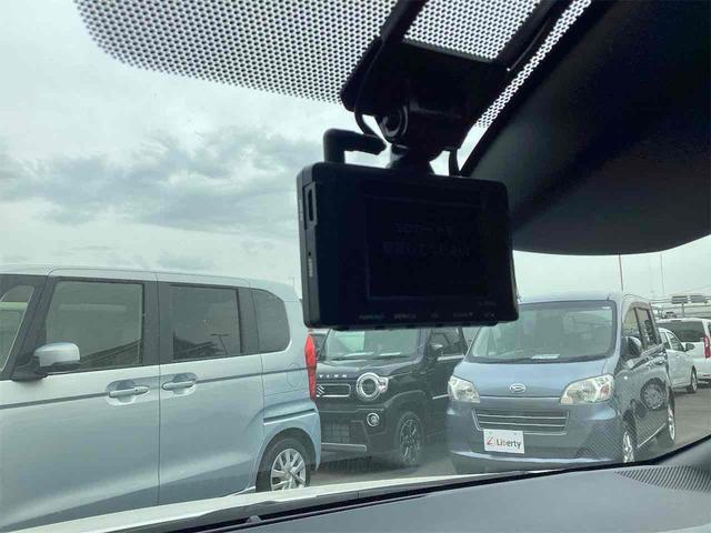 トヨタ カローラスポーツ 9枚目
