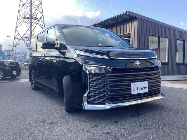 ヴォクシー Ｓ－Ｇ　ＥＴＣ　バックカメラ　ナビ　オートクルーズコントロール　衝突被害軽減システム　両側電動スライドドア　オートマチックハイビーム　オートライト　ＬＥＤヘッドランプ　スマートキー　電動格納ミラー（9枚目）