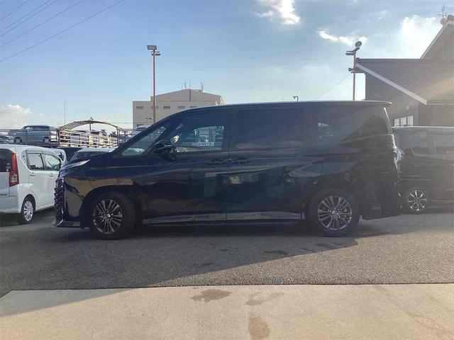 ヴォクシー Ｓ－Ｇ　ＥＴＣ　バックカメラ　ナビ　オートクルーズコントロール　衝突被害軽減システム　両側電動スライドドア　オートマチックハイビーム　オートライト　ＬＥＤヘッドランプ　スマートキー　電動格納ミラー（11枚目）