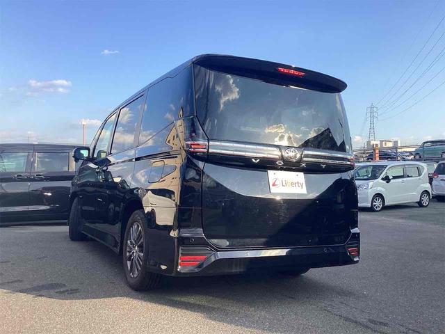 ヴォクシー Ｓ－Ｇ　ＥＴＣ　バックカメラ　ナビ　オートクルーズコントロール　衝突被害軽減システム　両側電動スライドドア　オートマチックハイビーム　オートライト　ＬＥＤヘッドランプ　スマートキー　電動格納ミラー（12枚目）