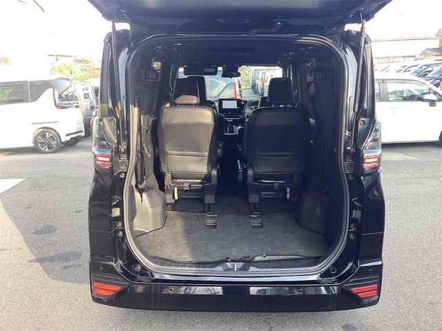 ヴォクシー Ｓ－Ｇ　ＥＴＣ　バックカメラ　ナビ　オートクルーズコントロール　衝突被害軽減システム　両側電動スライドドア　オートマチックハイビーム　オートライト　ＬＥＤヘッドランプ　スマートキー　電動格納ミラー（16枚目）