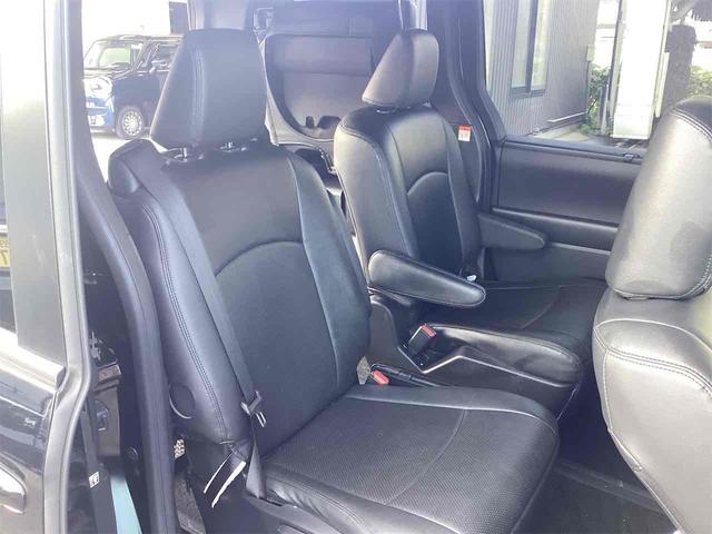 ヴォクシー Ｓ－Ｇ　ＥＴＣ　バックカメラ　ナビ　オートクルーズコントロール　衝突被害軽減システム　両側電動スライドドア　オートマチックハイビーム　オートライト　ＬＥＤヘッドランプ　スマートキー　電動格納ミラー（24枚目）