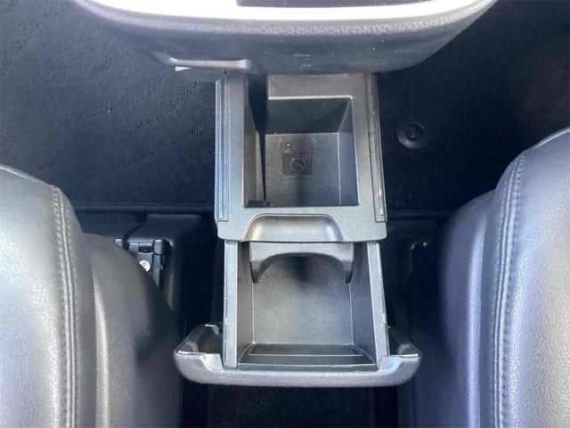 ヴォクシー Ｓ－Ｇ　ＥＴＣ　バックカメラ　ナビ　オートクルーズコントロール　衝突被害軽減システム　両側電動スライドドア　オートマチックハイビーム　オートライト　ＬＥＤヘッドランプ　スマートキー　電動格納ミラー（39枚目）