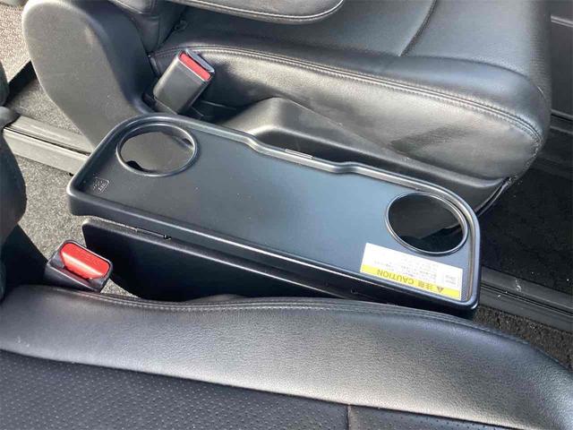 ヴォクシー Ｓ－Ｇ　ＥＴＣ　バックカメラ　ナビ　オートクルーズコントロール　衝突被害軽減システム　両側電動スライドドア　オートマチックハイビーム　オートライト　ＬＥＤヘッドランプ　スマートキー　電動格納ミラー（42枚目）