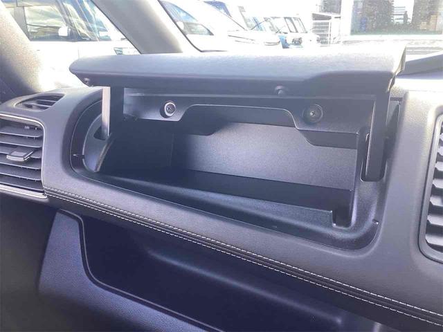 日産 セレナ 43枚目