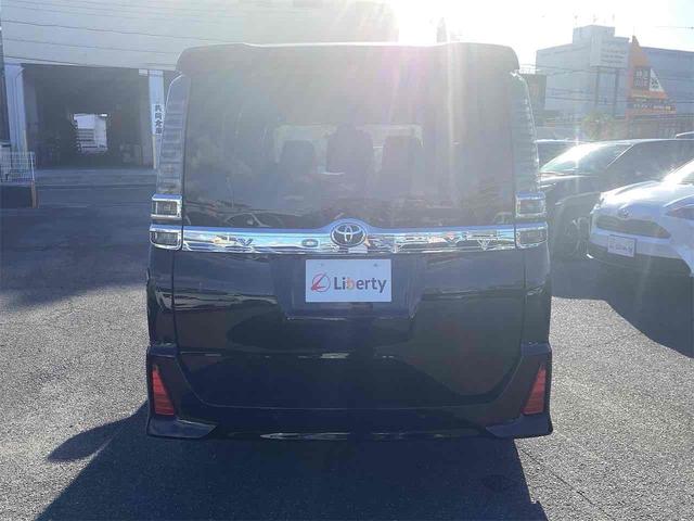 トヨタ ヴォクシー 14枚目