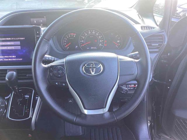 トヨタ ヴォクシー 16枚目