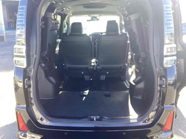 トヨタ ヴォクシー 31枚目