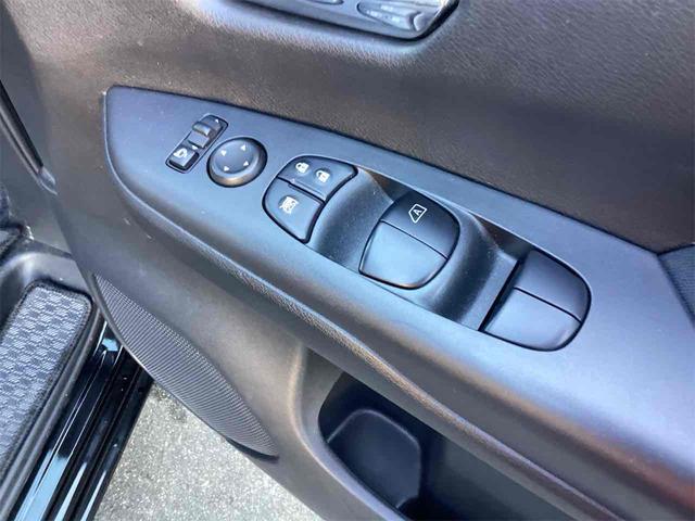 日産 セレナ 42枚目