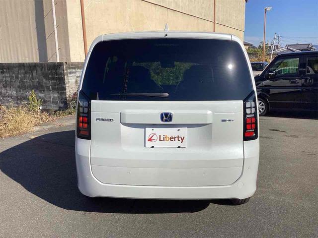 フリード ｅ：ＨＥＶエアー　ＥＸ　クリアランスソナー　オートクルーズコントロール　レーンアシスト　衝突被害軽減システム　両側電動スライドドア　オートライト　ＬＥＤヘッドランプ　スマートキー　アイドリングストップ　電動格納ミラー（19枚目）