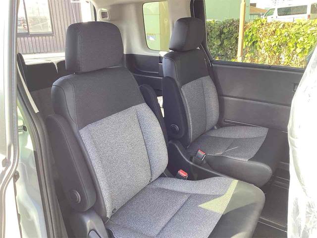 フリード ｅ：ＨＥＶエアー　ＥＸ　クリアランスソナー　オートクルーズコントロール　レーンアシスト　衝突被害軽減システム　両側電動スライドドア　オートライト　ＬＥＤヘッドランプ　スマートキー　アイドリングストップ　電動格納ミラー（32枚目）