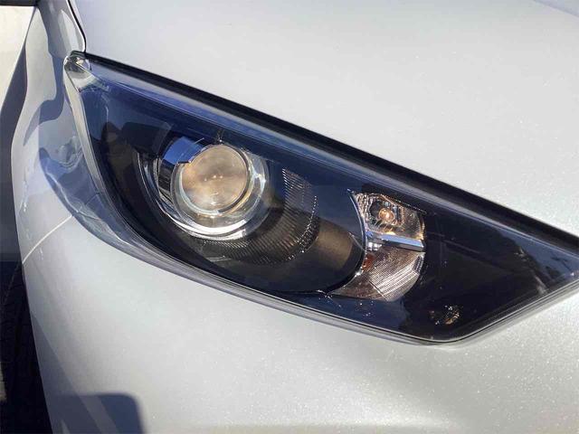 ヤリス Ｘ　バックカメラ　クリアランスソナー　衝突被害軽減システム　オートマチックハイビーム　オートライト　キーレスエントリー　ＣＶＴ　盗難防止システム　衝突安全ボディ　ＡＢＳ　ＥＳＣ　エアコン（22枚目）