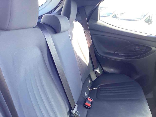 ヤリス Ｘ　バックカメラ　クリアランスソナー　衝突被害軽減システム　オートマチックハイビーム　オートライト　キーレスエントリー　ＣＶＴ　盗難防止システム　衝突安全ボディ　ＡＢＳ　ＥＳＣ　エアコン（32枚目）