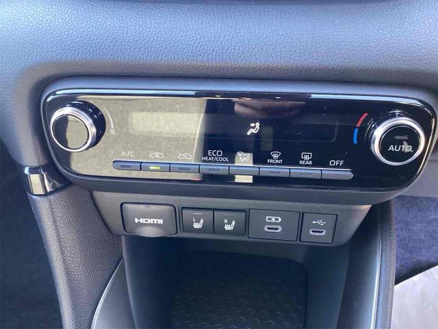 ヤリス Ｚ　ＥＴＣ　バックカメラ　ナビ　ＴＶ　クリアランスソナー　オートクルーズコントロール　レーンアシスト　衝突被害軽減システム　オートマチックハイビーム　オートライト　ＬＥＤヘッドランプ　スマートキー（10枚目）