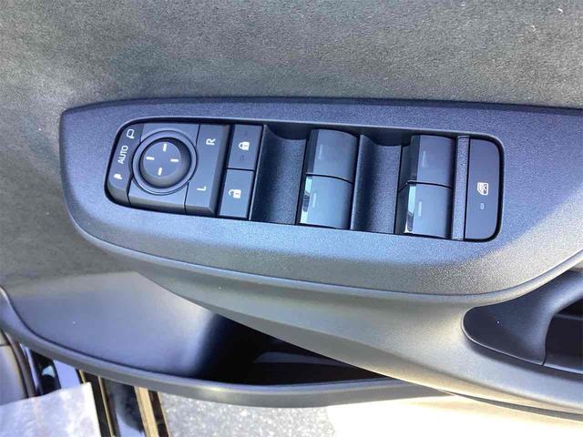 ヤリス Ｚ　ＥＴＣ　バックカメラ　ナビ　ＴＶ　クリアランスソナー　オートクルーズコントロール　レーンアシスト　衝突被害軽減システム　オートマチックハイビーム　オートライト　ＬＥＤヘッドランプ　スマートキー（14枚目）