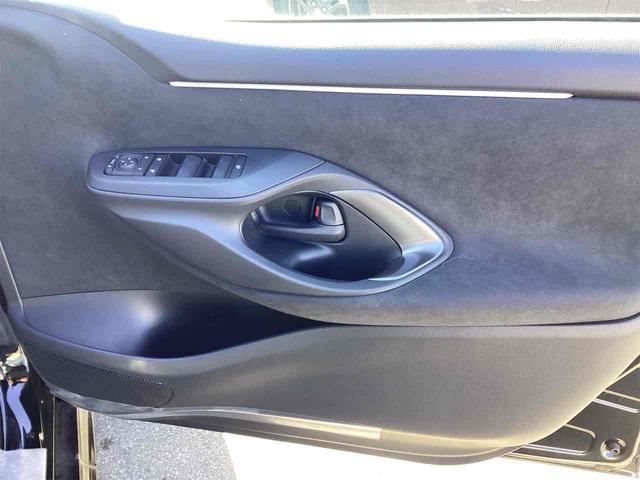 ヤリス Ｚ　ＥＴＣ　バックカメラ　ナビ　ＴＶ　クリアランスソナー　オートクルーズコントロール　レーンアシスト　衝突被害軽減システム　オートマチックハイビーム　オートライト　ＬＥＤヘッドランプ　スマートキー（30枚目）