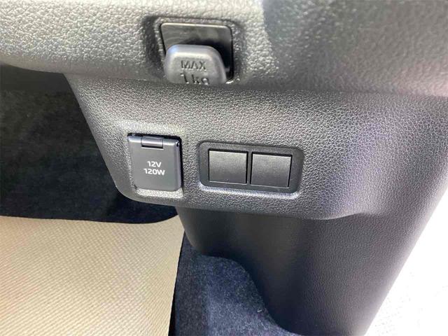 ムーヴ Ｘ　両側スライド・片側電動　クリアランスソナー　衝突被害軽減システム　オートライト　スマートキー　アイドリングストップ　電動格納ミラー　ベンチシート　ＣＶＴ　ＡＢＳ　ＥＳＣ　エアコン　パワーステアリング（9枚目）