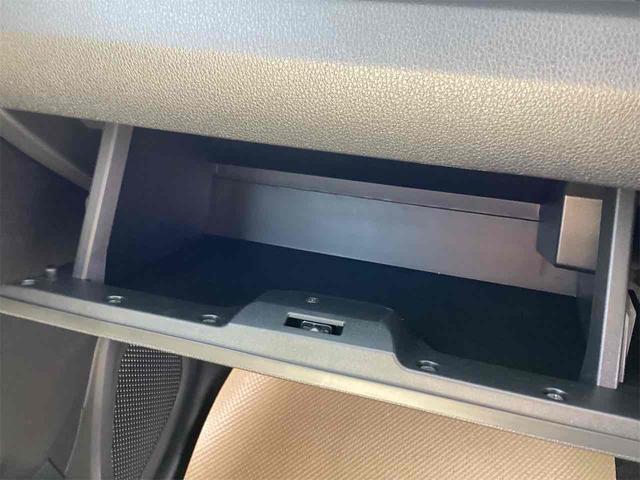 ムーヴ Ｘ　両側スライド・片側電動　クリアランスソナー　衝突被害軽減システム　オートライト　スマートキー　アイドリングストップ　電動格納ミラー　ベンチシート　ＣＶＴ　ＡＢＳ　ＥＳＣ　エアコン　パワーステアリング（29枚目）