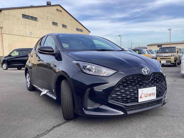 ヤリス Ｘ　バックカメラ　クリアランスソナー　衝突被害軽減システム　オートマチックハイビーム　オートライト　キーレスエントリー　電動格納ミラー　ＣＶＴ　盗難防止システム　衝突安全ボディ　ＡＢＳ　ＥＳＣ　エアコン（16枚目）