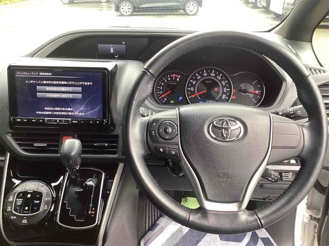 ヴォクシー ＺＳ　煌　ＥＴＣ　バックカメラ　ナビ　ＴＶ　オートクルーズコントロール　レーンアシスト　衝突被害軽減システム　両側電動スライドドア　オートマチックハイビーム　オートライト　ＬＥＤヘッドランプ（5枚目）