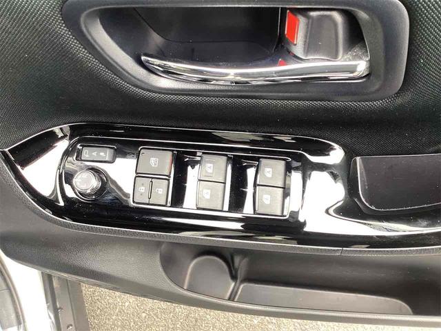 ヴォクシー ＺＳ　煌　ＥＴＣ　バックカメラ　ナビ　ＴＶ　オートクルーズコントロール　レーンアシスト　衝突被害軽減システム　両側電動スライドドア　オートマチックハイビーム　オートライト　ＬＥＤヘッドランプ（13枚目）