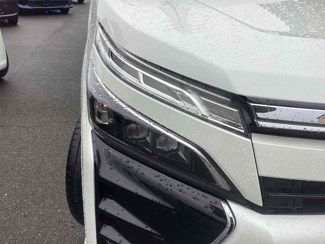 ヴォクシー ＺＳ　煌　ＥＴＣ　バックカメラ　ナビ　ＴＶ　オートクルーズコントロール　レーンアシスト　衝突被害軽減システム　両側電動スライドドア　オートマチックハイビーム　オートライト　ＬＥＤヘッドランプ（25枚目）