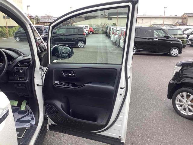 ヴォクシー ＺＳ　煌　ＥＴＣ　バックカメラ　ナビ　ＴＶ　オートクルーズコントロール　レーンアシスト　衝突被害軽減システム　両側電動スライドドア　オートマチックハイビーム　オートライト　ＬＥＤヘッドランプ（28枚目）