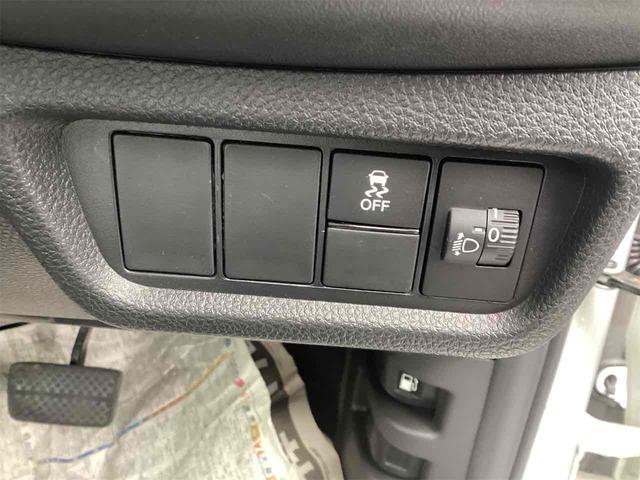 ＷＲ－Ｖ Ｘ　クリアランスソナー　オートクルーズコントロール　レーンアシスト　衝突被害軽減システム　オートライト　ＬＥＤヘッドランプ　スマートキー　電動格納ミラー　ＣＶＴ　盗難防止システム　ＵＳＢ　ＡＢＳ　ＥＳＣ（19枚目）