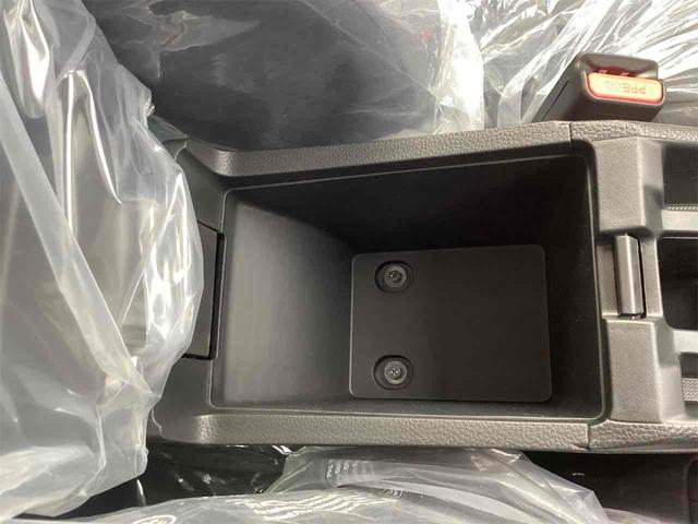 ＷＲ－Ｖ Ｘ　クリアランスソナー　オートクルーズコントロール　レーンアシスト　衝突被害軽減システム　オートライト　ＬＥＤヘッドランプ　スマートキー　電動格納ミラー　ＣＶＴ　盗難防止システム　ＵＳＢ　ＡＢＳ　ＥＳＣ（33枚目）