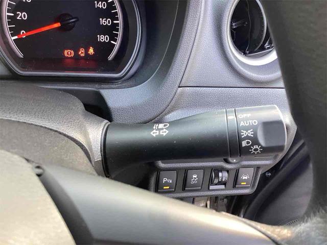 ノート Ｘ　ナビ　ＴＶ　クリアランスソナー　レーンアシスト　衝突被害軽減システム　オートライト　スマートキー　アイドリングストップ　電動格納ミラー　ＣＶＴ　盗難防止システム　衝突安全ボディ（23枚目）