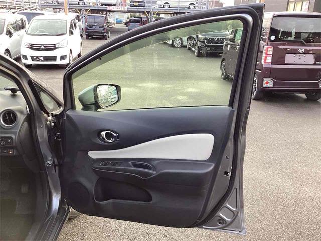 ノート Ｘ　ナビ　ＴＶ　クリアランスソナー　レーンアシスト　衝突被害軽減システム　オートライト　スマートキー　アイドリングストップ　電動格納ミラー　ＣＶＴ　盗難防止システム　衝突安全ボディ（30枚目）