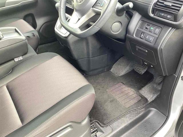 日産 セレナ 30枚目