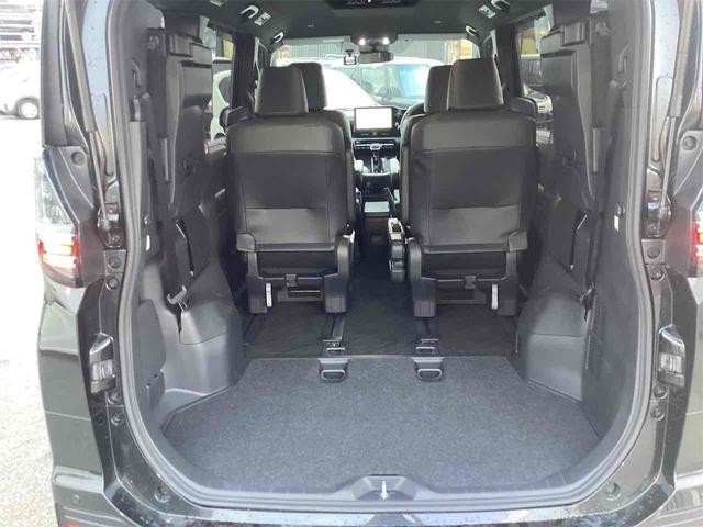 トヨタ ヴォクシー 16枚目