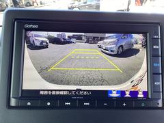 バックカメラ装着済！死角になりやすい後方もとても見やすいです☆車庫入れに自信がない方や縦列駐車が苦手な方にも、オススメな機能です！安心度もアップ！ 2