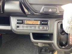 気温に合わせて直感的に操作することで、車内をいつでも快適に保てます。 4