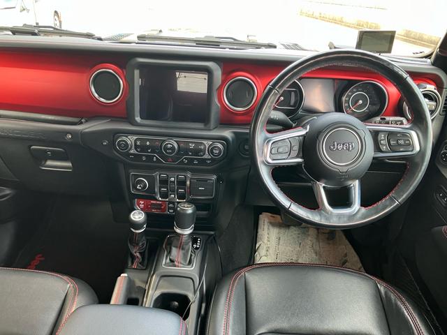 ジープ・ラングラーアンリミテッド ルビコン スミッティビルド ディフェンダーラック サイドステップ BESTOPサンライダー スタッドレスタイヤ付 純正ハードトップ積み込み ブラックレザーシート 純正ナビ バックカメラ サイドカメラ ドラレコ(25枚目)