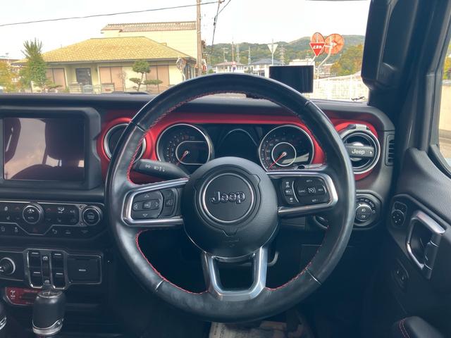 ジープ・ラングラーアンリミテッド ルビコン スミッティビルド ディフェンダーラック サイドステップ BESTOPサンライダー スタッドレスタイヤ付 純正ハードトップ積み込み ブラックレザーシート 純正ナビ バックカメラ サイドカメラ ドラレコ(28枚目)