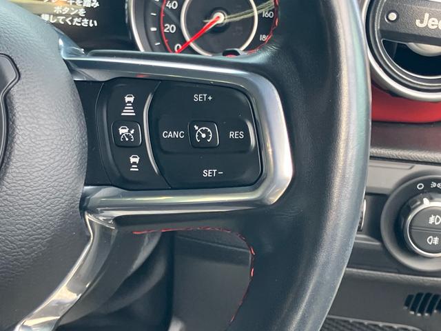 ジープ・ラングラーアンリミテッド ルビコン スミッティビルド ディフェンダーラック サイドステップ BESTOPサンライダー スタッドレスタイヤ付 純正ハードトップ積み込み ブラックレザーシート 純正ナビ バックカメラ サイドカメラ ドラレコ(36枚目)