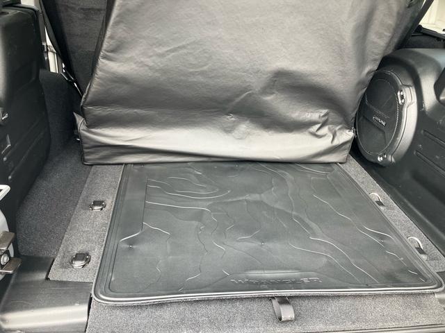 ジープ・ラングラーアンリミテッド ルビコン スミッティビルド ディフェンダーラック サイドステップ BESTOPサンライダー スタッドレスタイヤ付 純正ハードトップ積み込み ブラックレザーシート 純正ナビ バックカメラ サイドカメラ ドラレコ(54枚目)